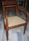 Fauteuil canné.